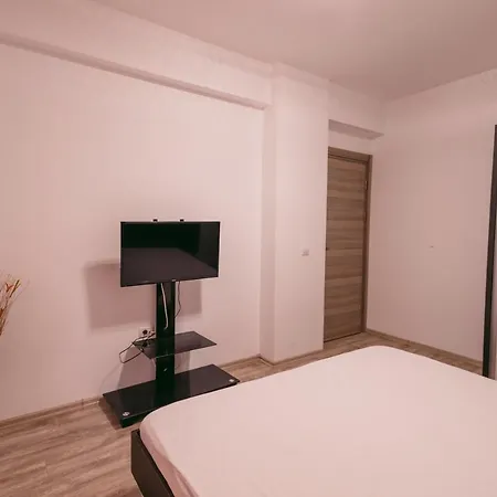アパート Apartament Tizi